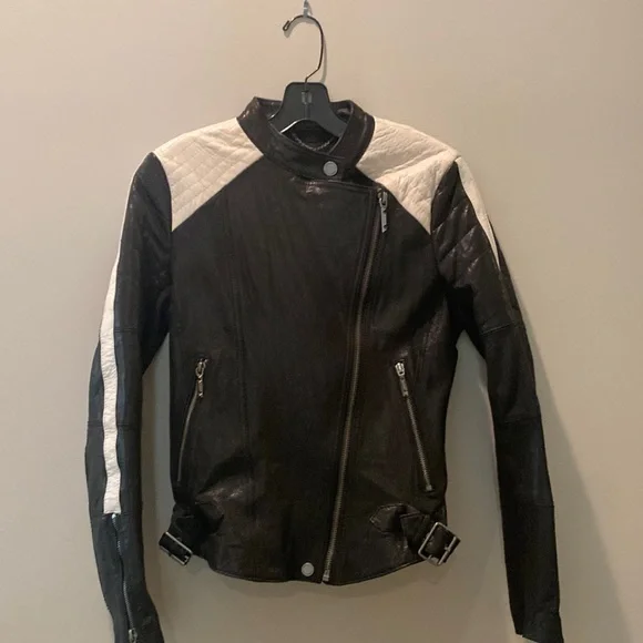 BCBGMaxAzria Jackets Coats Bcbg Maxazria Black With White